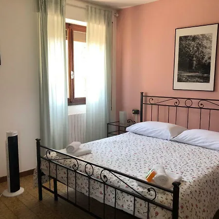 Agriturismo La Sorgente グラヴェドーナ